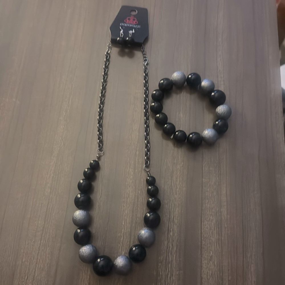 Paparazzi brand new without tags black/silver necklace/earring/bracelet set